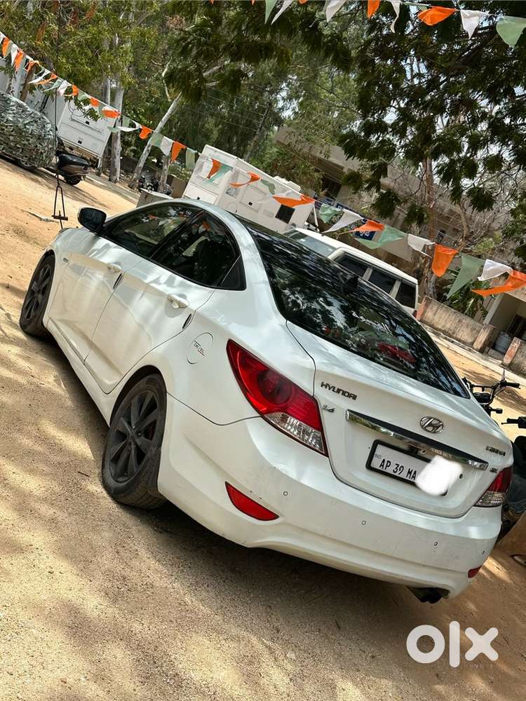 Hyundai Fluidic Verna 2013