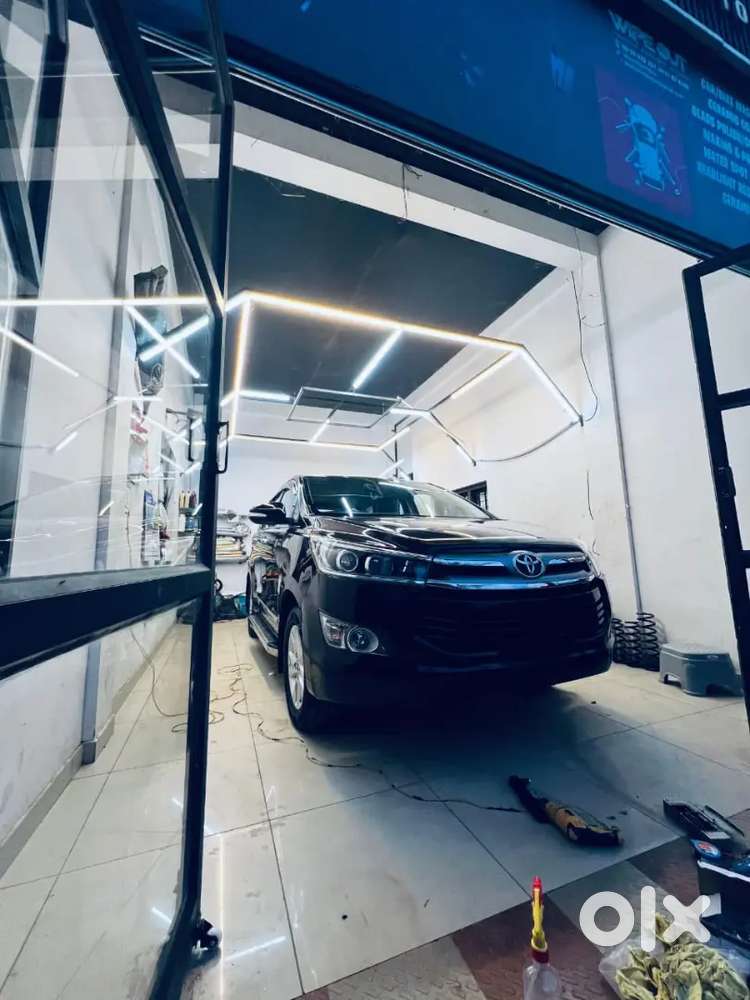 Toyota Innova Crysta 2017 Diesel 113000 Km Driven