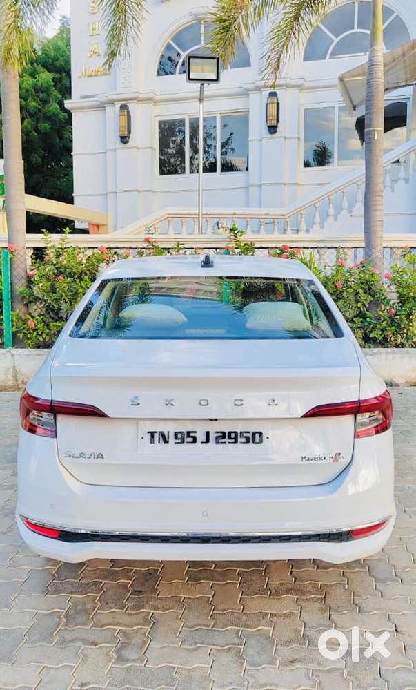 Skoda Slavia Style 1.0l Tsi Mt, 2023, Petrol