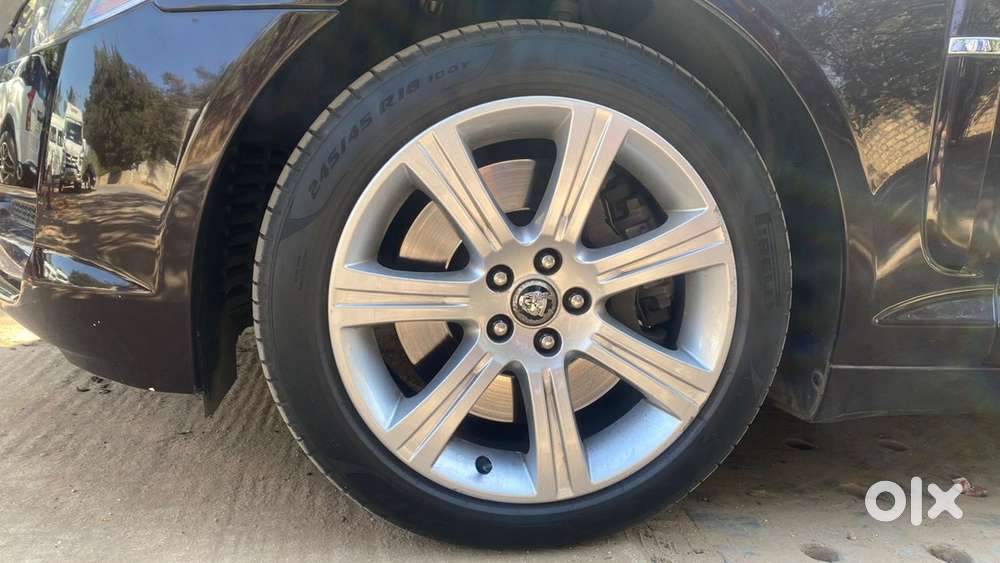 Jaguar Xf Diesel 2011 Year