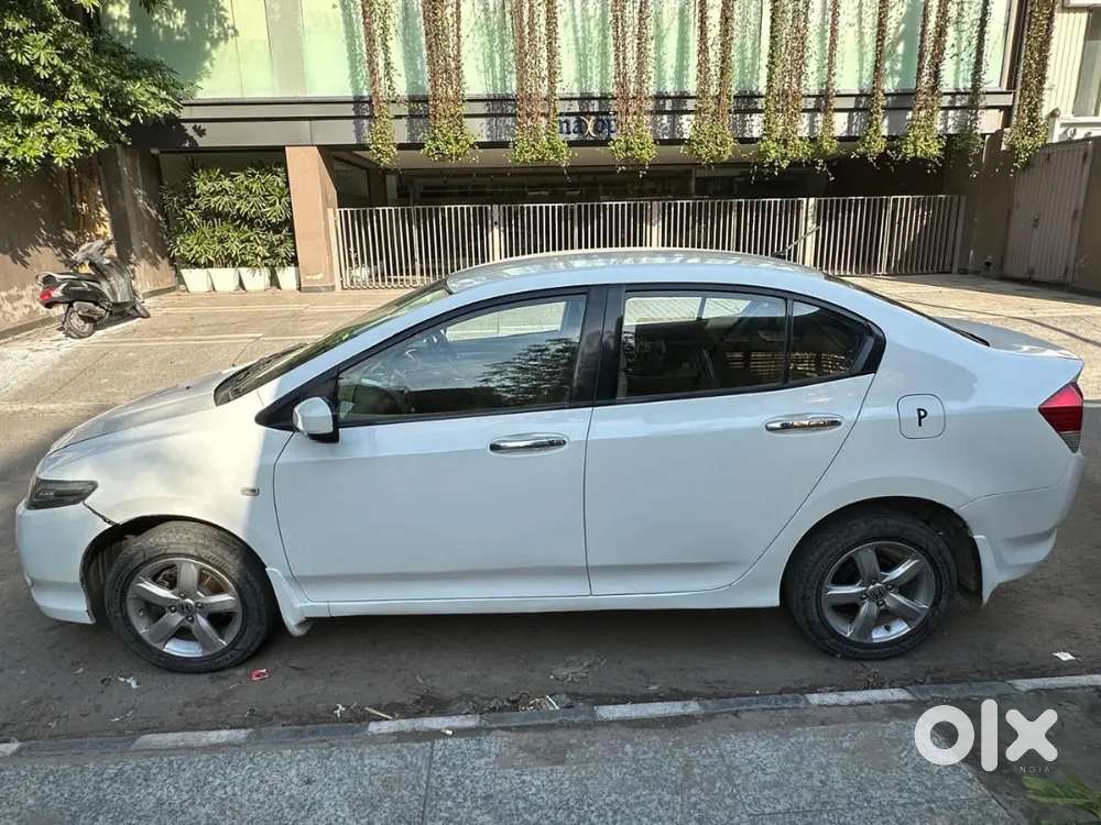 Excellent Condition White Colour