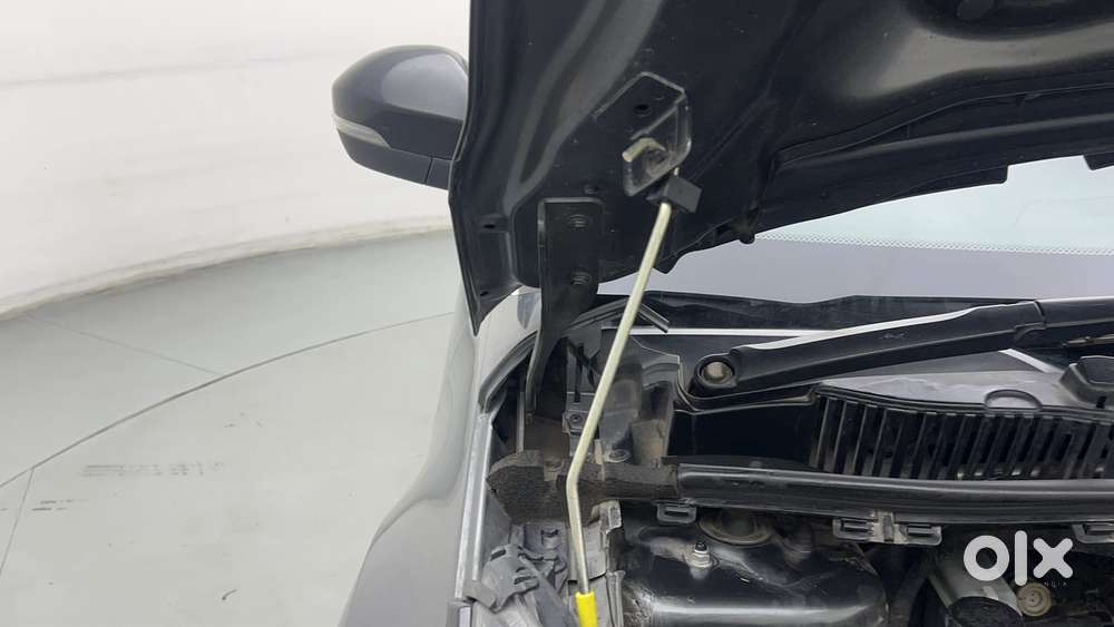 Tata Nexon Xz Plus (hs), 2022, Petrol