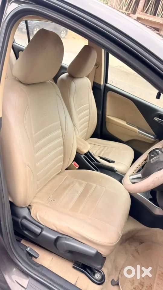 Honda City 1.5 V 4th Gen I-vtec Mt, 2015, Petrol