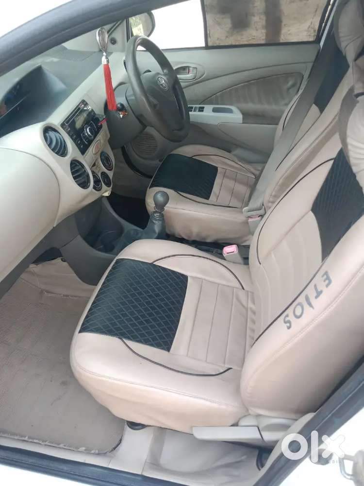 Toyota Etios 2015 Diesel 280000 Km Driven