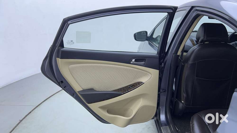 Hyundai Verna [ ] Fluidic 4s 1.6 Vtvt Sx, 2016, Cng & Hybrids