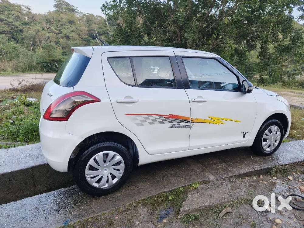 Maruti Suzuki Swift Vxi 2017