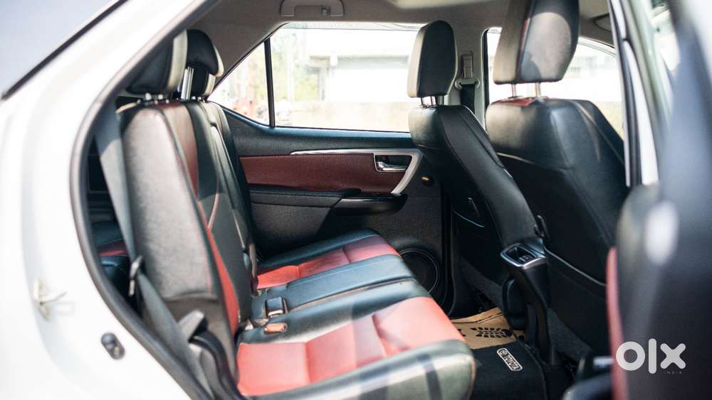 Toyota Fortuner Legender 4x2 At 2.8, 2024, Diesel