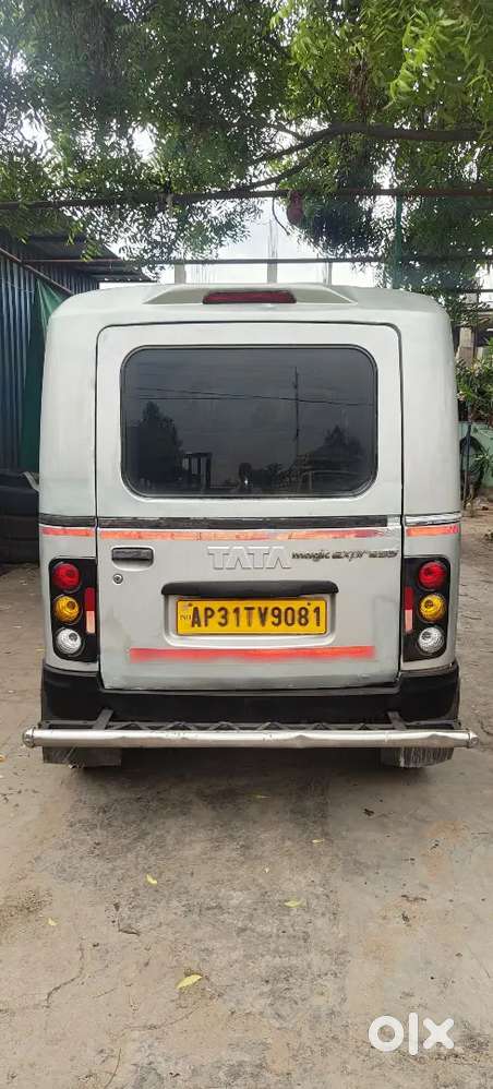 Tata Magic Express
