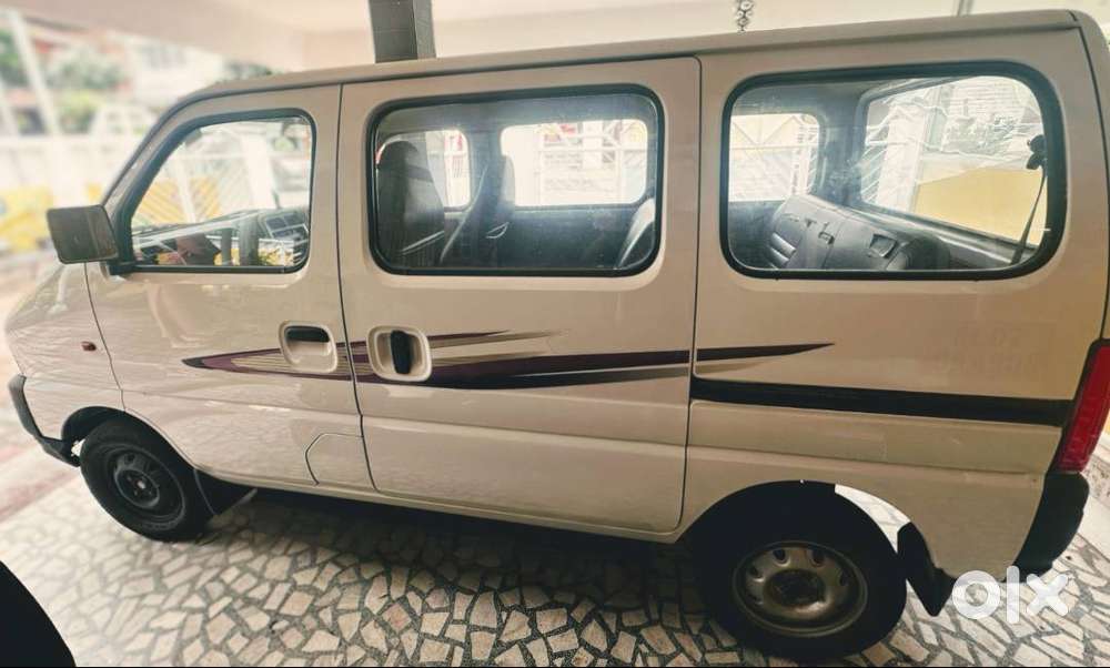 Well-maintained Maruthi Suzuki Eeco 7-seater (petrol+cng) - 2014