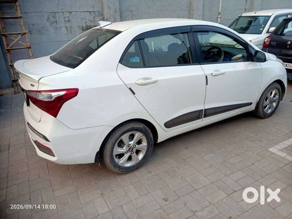 Hyundai Xcent Base 1.2, 2018, Petrol