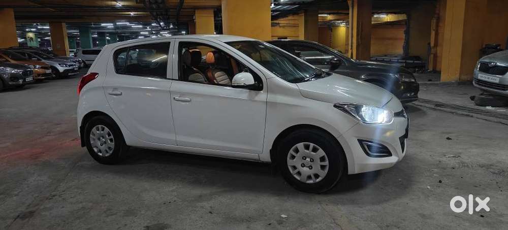 Hyundai I20 Magna 1.2 Vtvt, 2012, Petrol