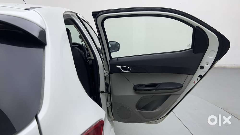 Tata Tiago 1.2 Revotron Xz Wo Alloy, 2018, Petrol