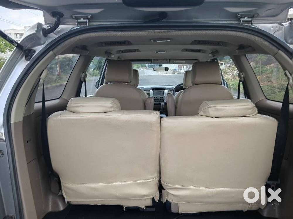 Toyota Innova 2.5 Z Diesel 7 Seater, 2015, Diesel