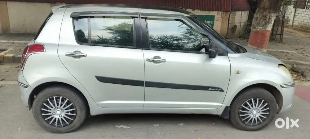 Maruti Suzuki Swift 2006 Petrol 108000 Km Driven