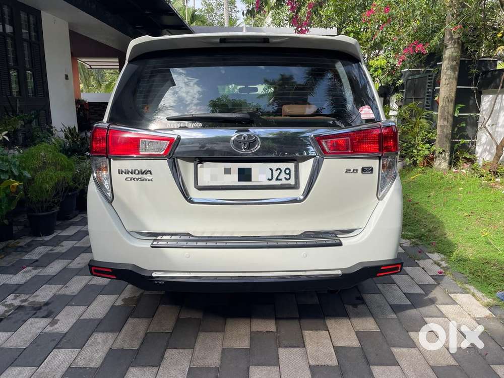 Toyota Innova Crysta 2.8 Zx At 7 Seater, 2018, Diesel