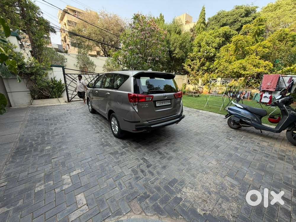 Toyota Innova Crysta