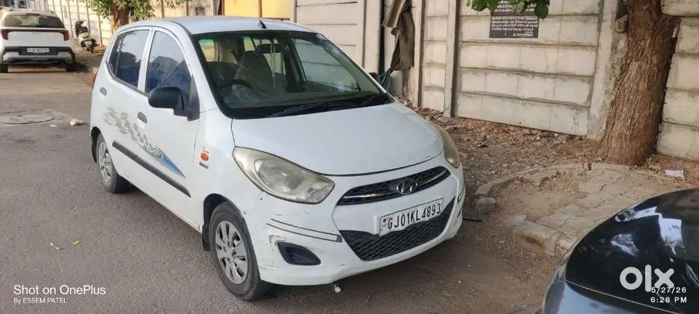 Hyundai I10 2011 Cng & Petrol . Non Accidental Body Company Fitted