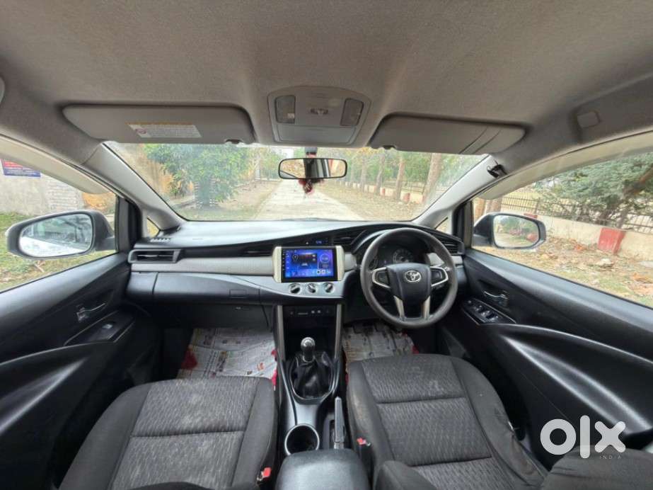 Toyota Innova Crysta 2.4 G Mt 8s, 2017, Diesel