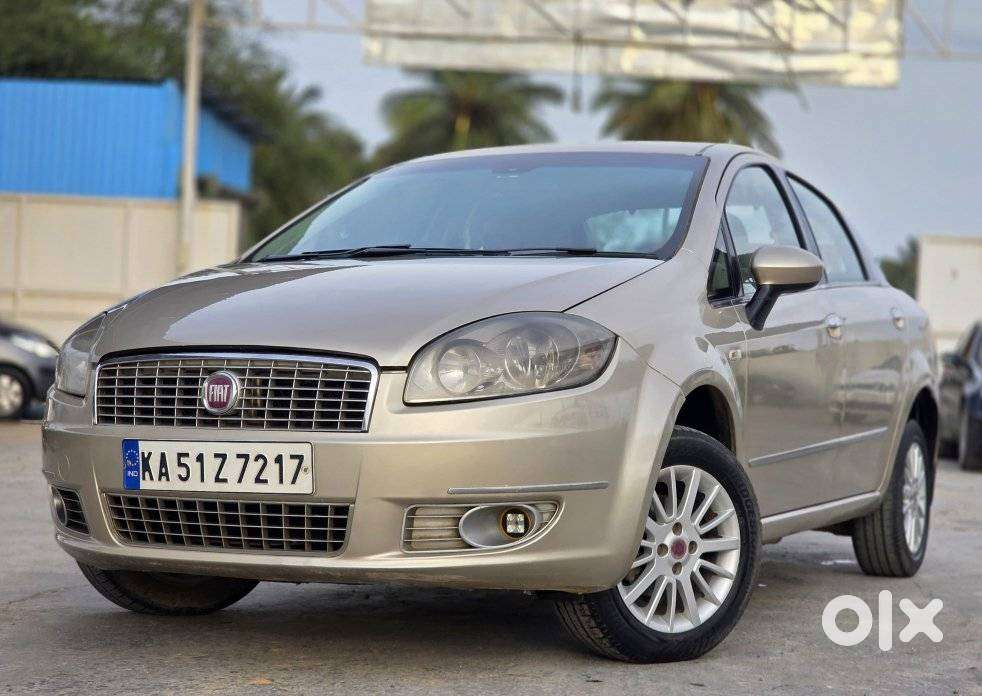 Fiat Linea Emotion Pk 1.4, 2010, Petrol