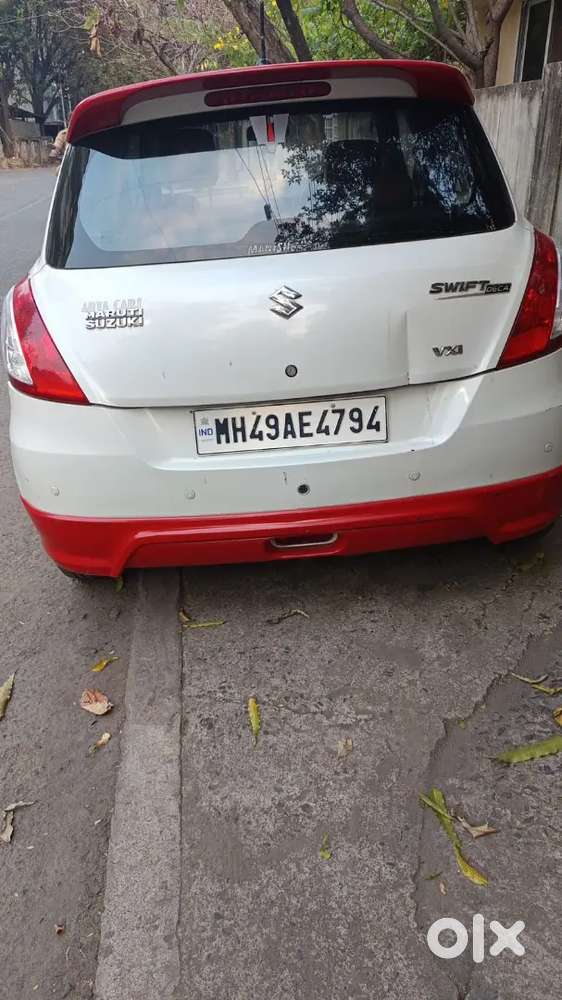 Maruti Suzuki Swift 2017 Petrol 95000 Km Driven