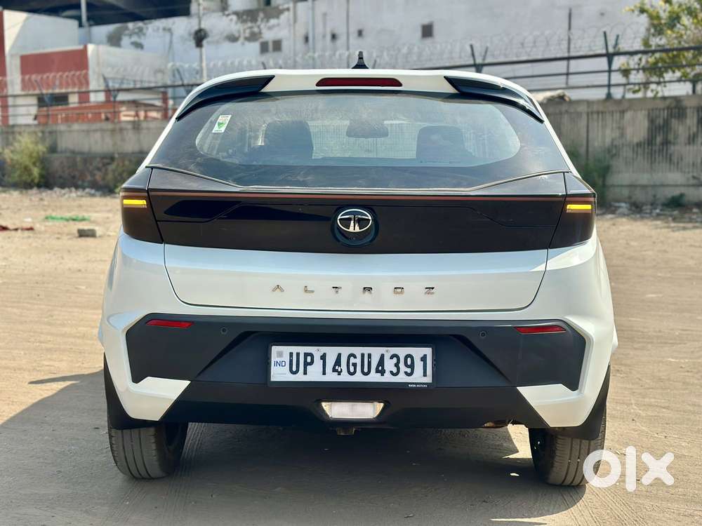 Tata Altroz 1.2 Xza Plus, 2025, Petrol