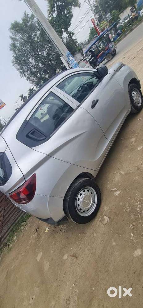 Mahindra Kuv 100, 2017, Petrol