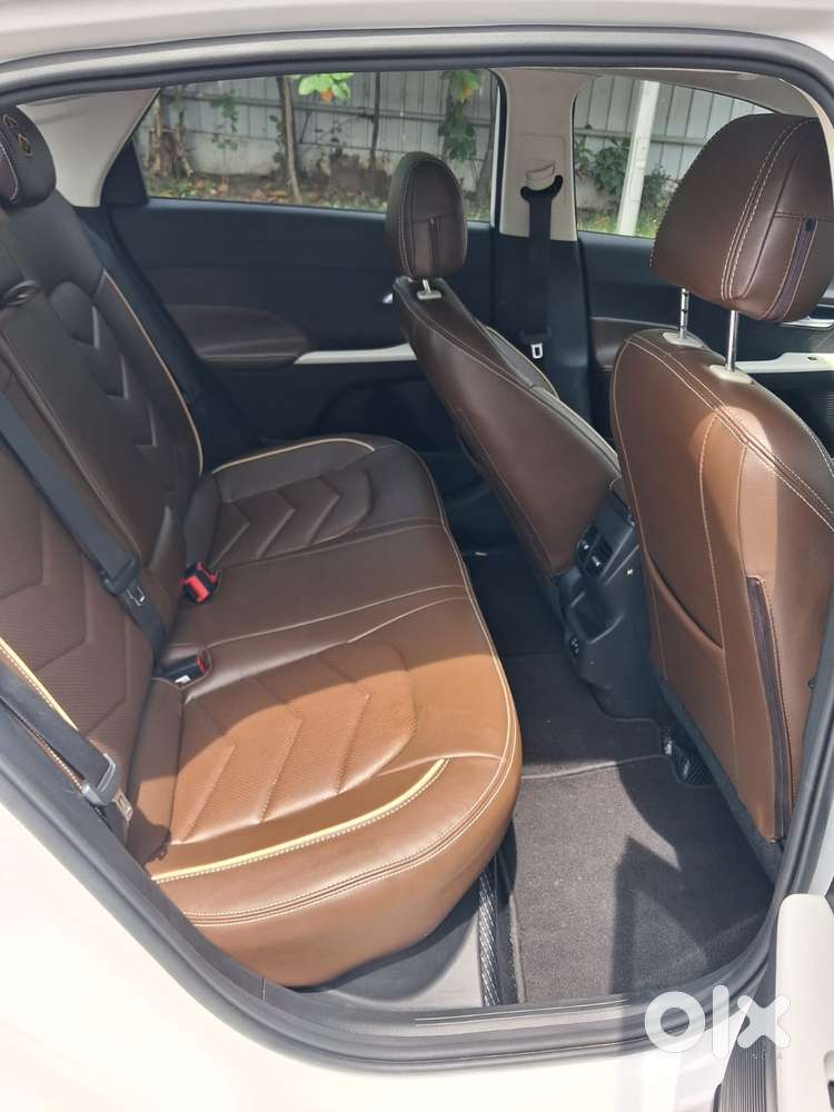 Hyundai Verna 1.5 Sx Petrol Mt, 2025, Petrol
