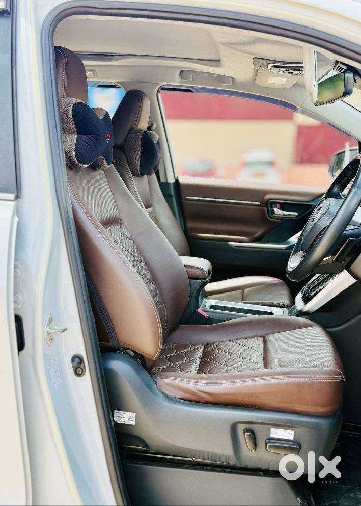 Toyota Innova Hycross 2.0 Zx (o) Hybrid 7 Str, 2024, Petrol