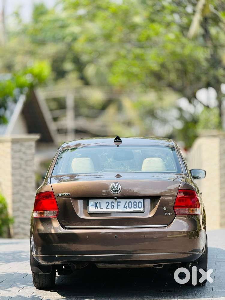 Volkswagen Vento 1.5 Highline Plus At 16 Alloy, 2015, Diesel