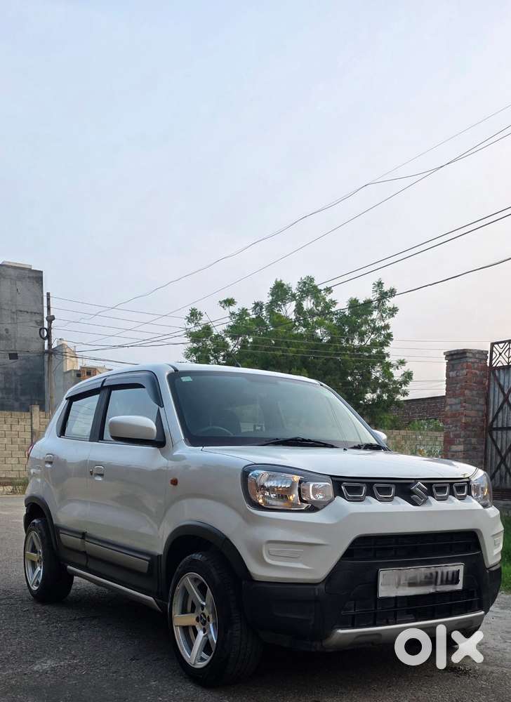 Maruti Suzuki S-presso Vxi Plus, 2023, Petrol
