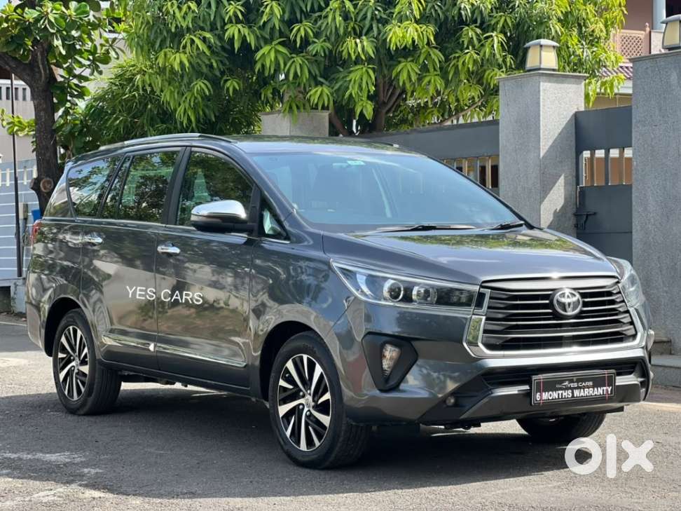 Toyota Innova Crysta 2.8z Automatic, 2022, Diesel