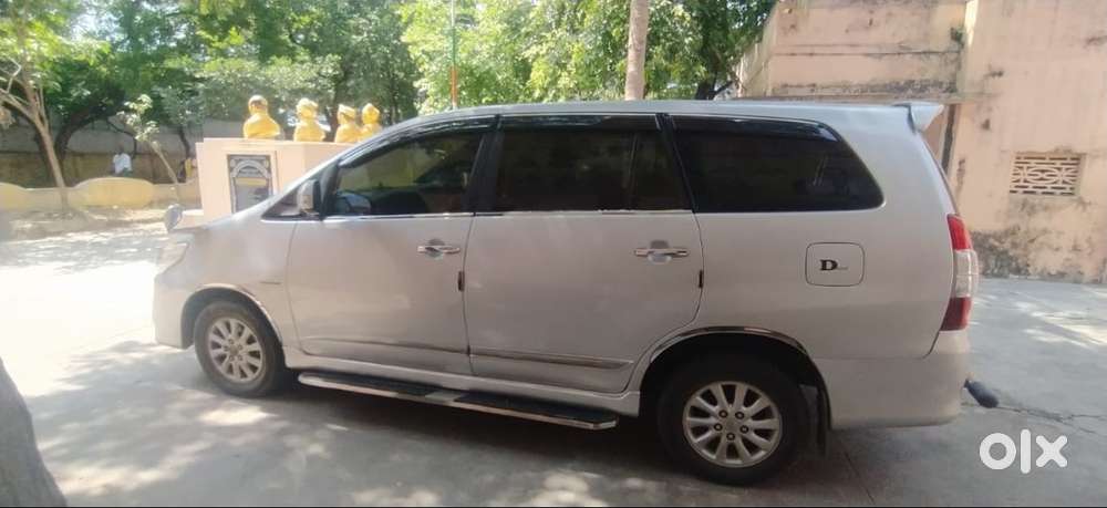 Toyota Innova 2012 Diesel Well Maintained