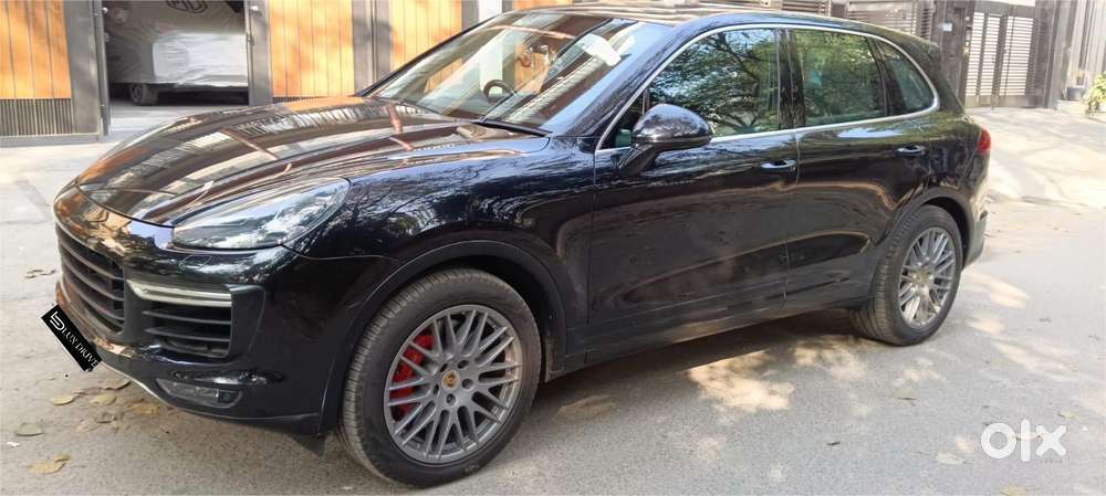 Porsche Cayenne Turbo S, 2015, Petrol