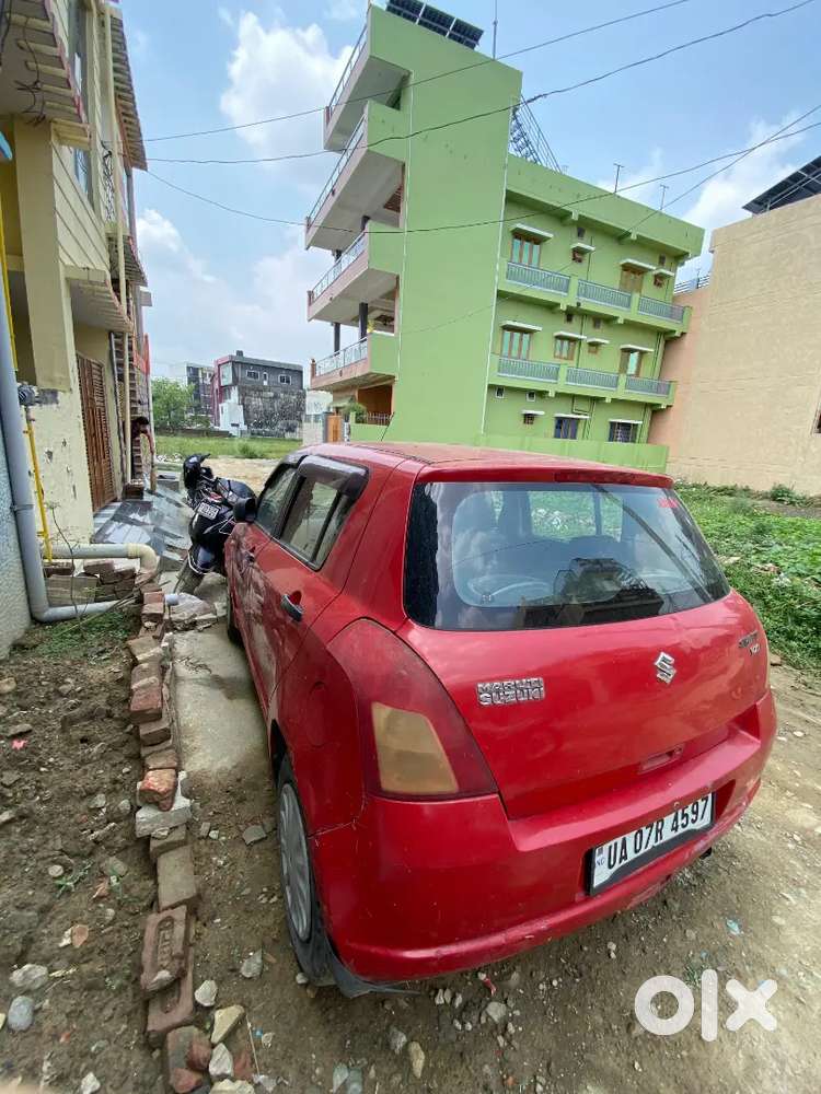 Swift For Sell Red Colour