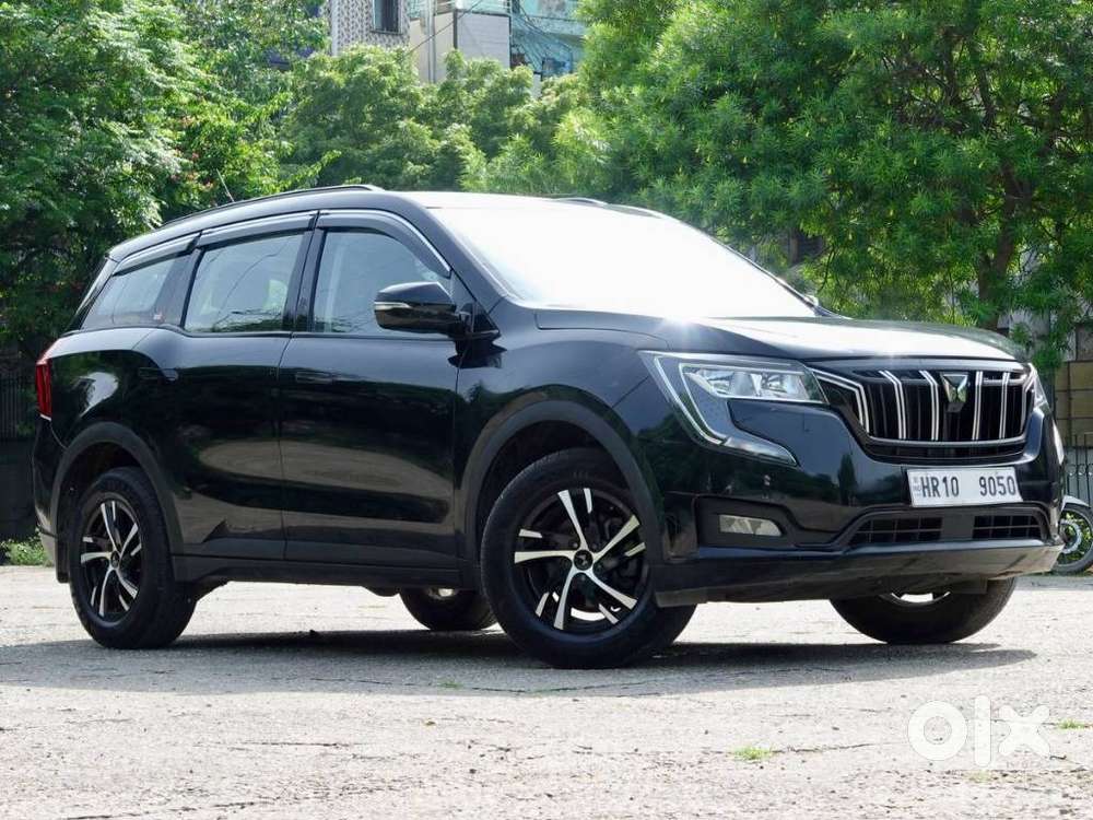 Mahindra Xuv700 Ax 5 Petrol Mt 7 Str (e), 2022, Petrol