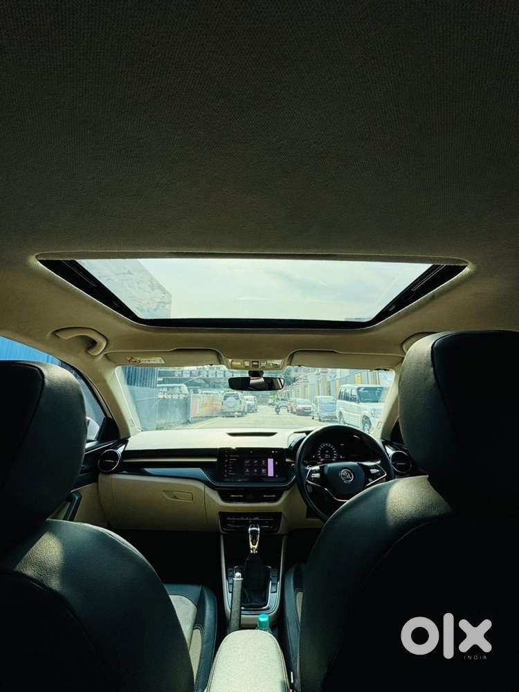 Skoda Slavia 1.0 Tsi Style At, 2022, Petrol