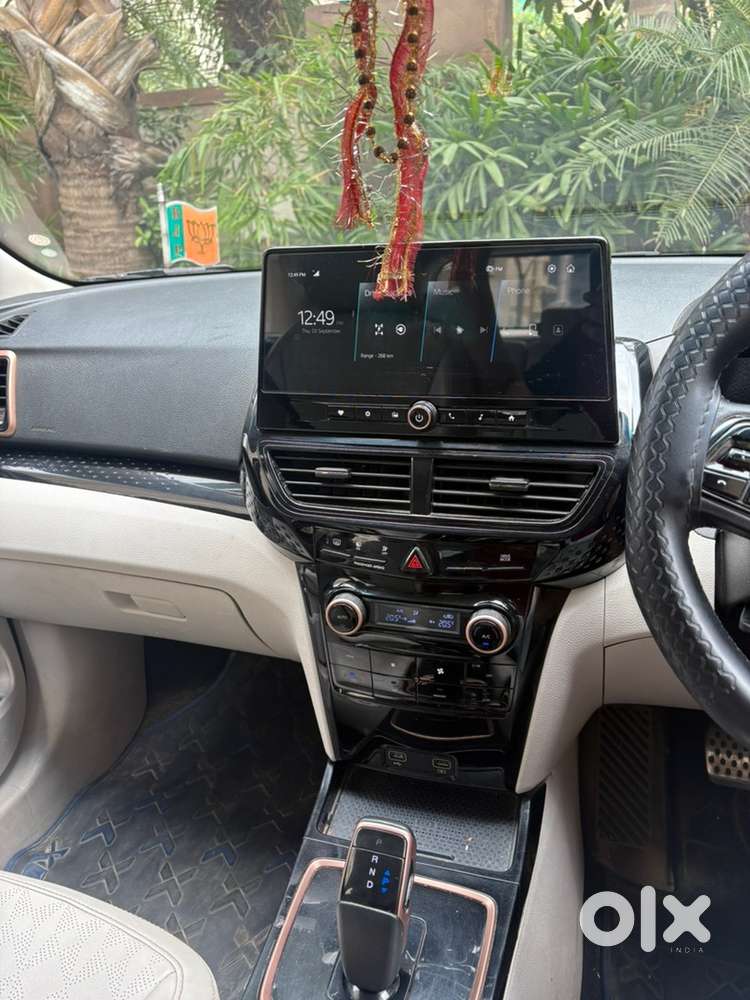 Mahindra Xuv400 Electric 2024