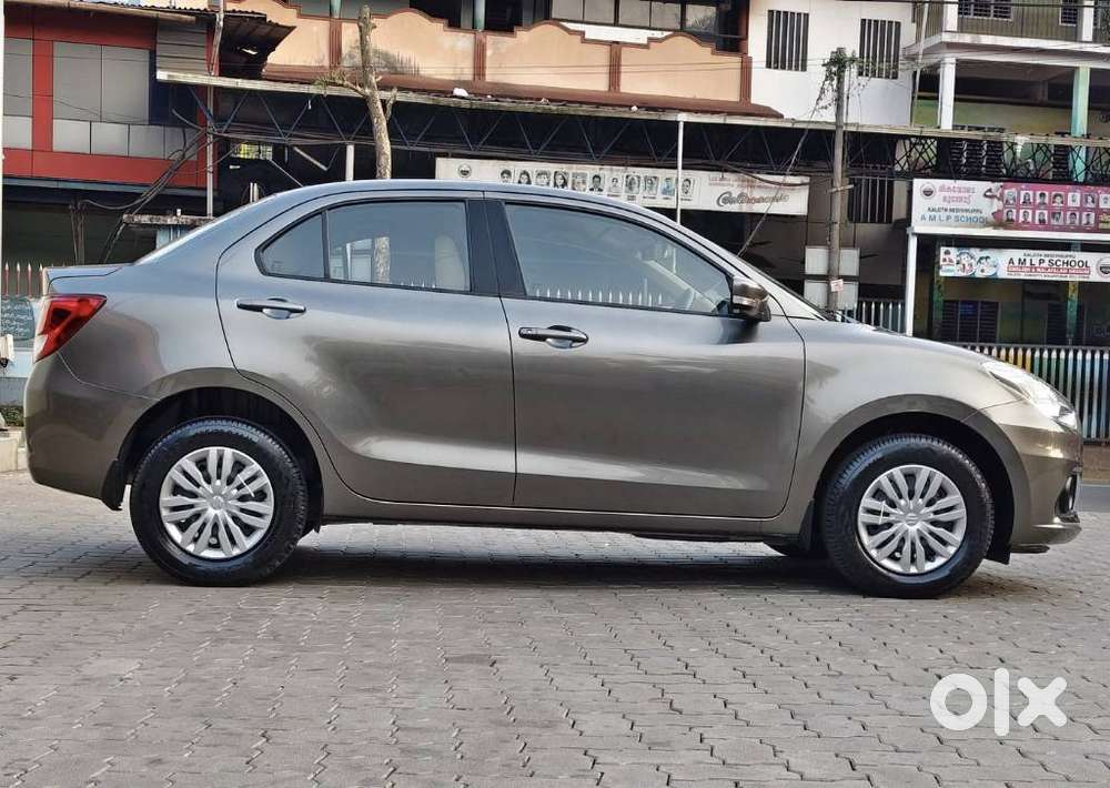 Maruti Suzuki Dzire 1.2 Vxi, 2022, Petrol