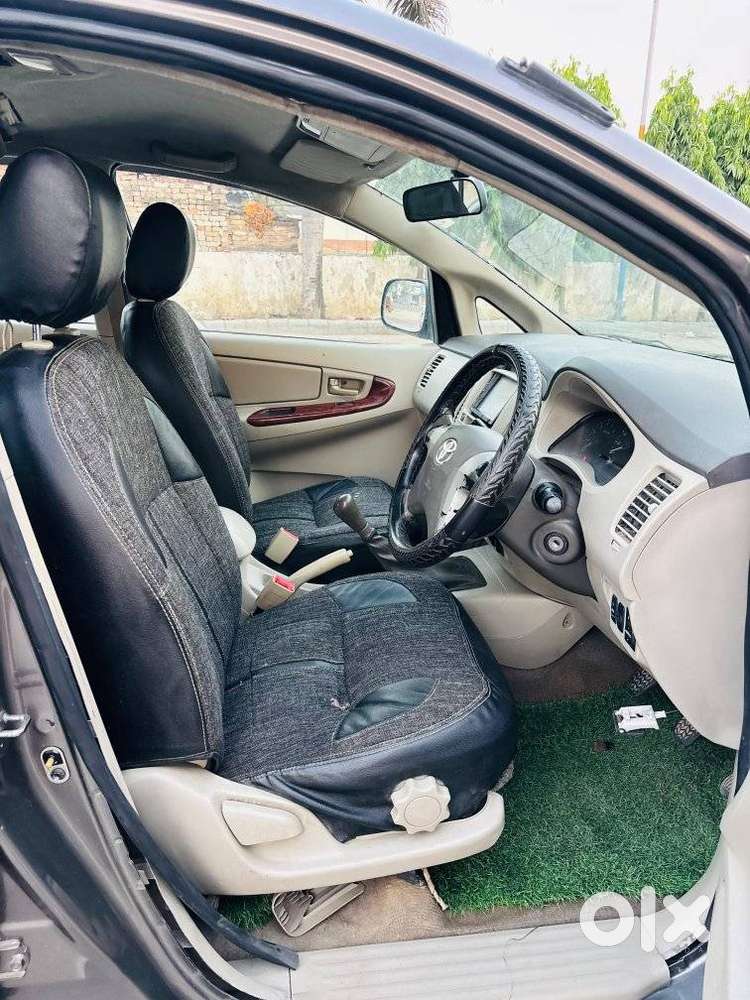 Toyota Innova 2.0 V, 2012, Diesel