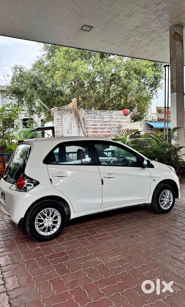 Honda Brio 2013 Petrol Car