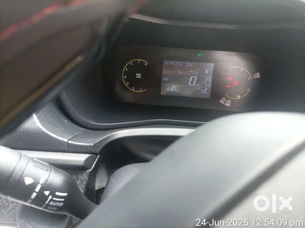 Tata Nexon 2024 Petrol 9800 Km Driven