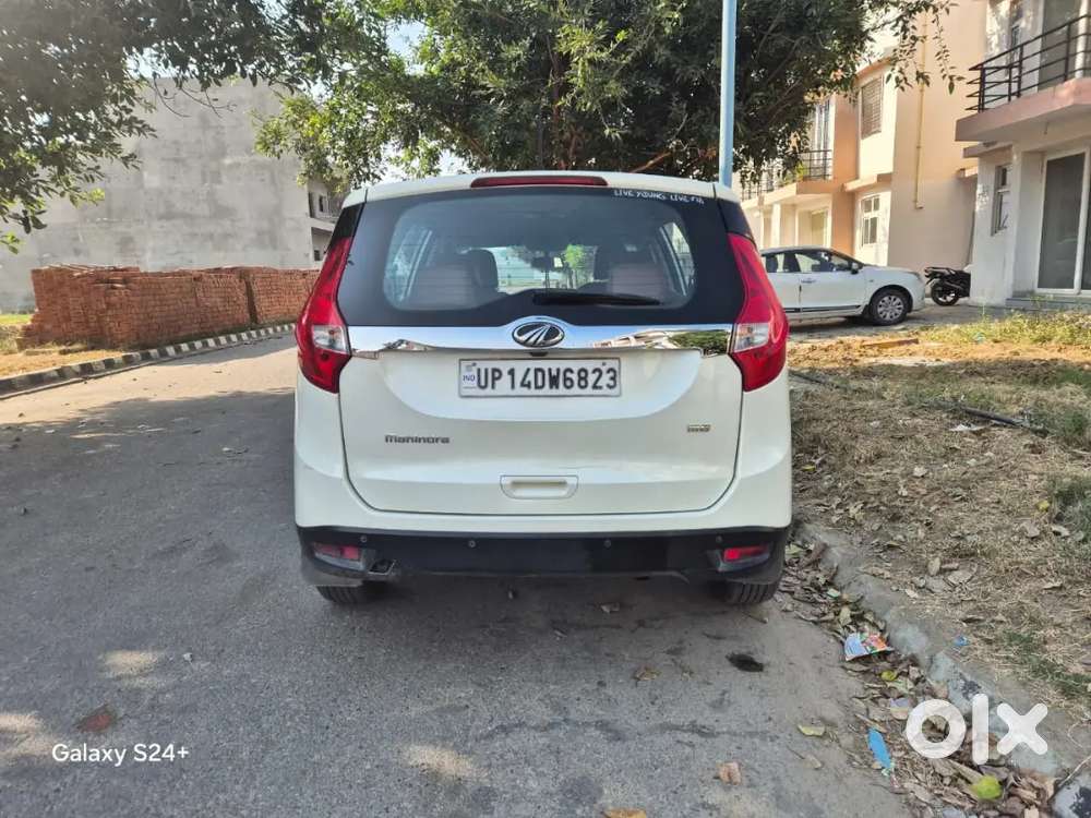 Mahindra Marazzo M6 Diesel 2018