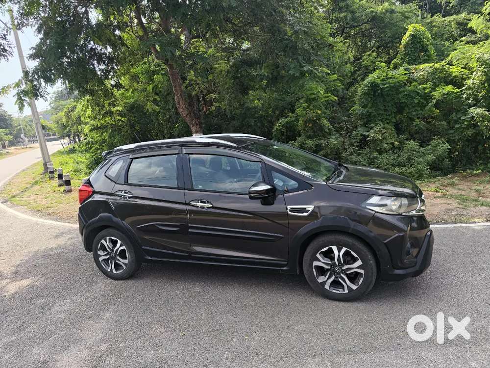 Honda Wr-v 2018 Top Model Showroom Condition.