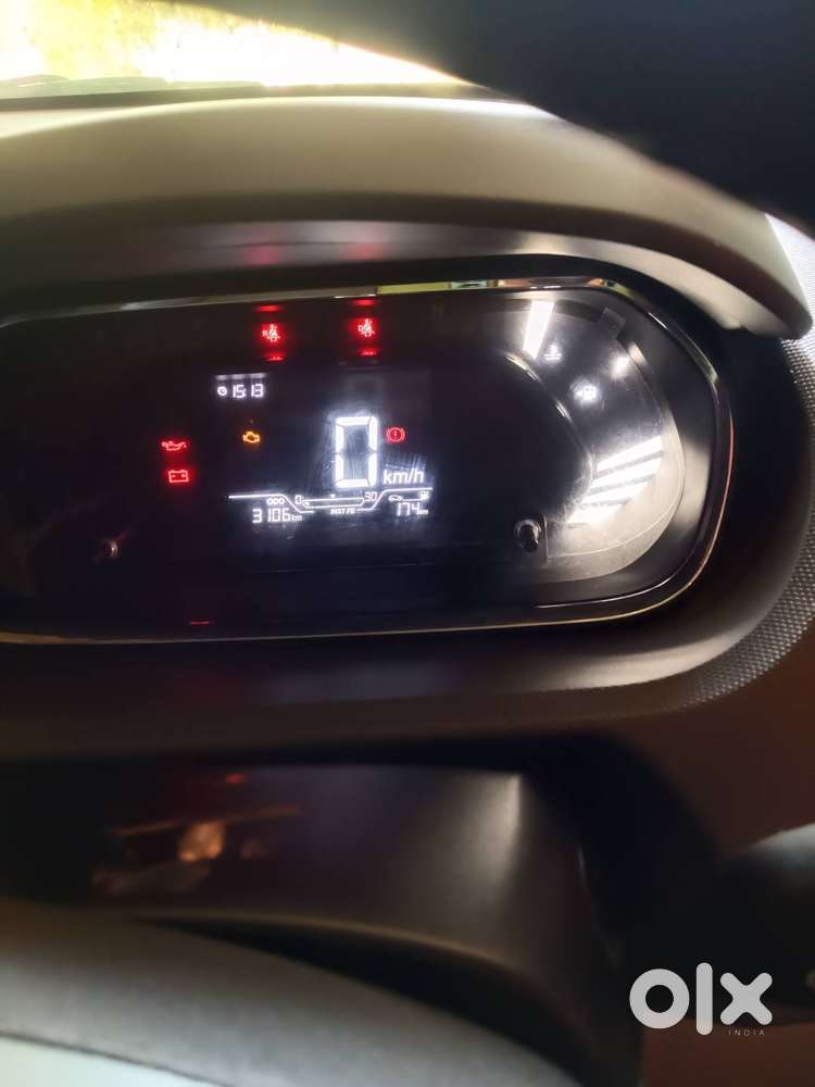 Tata Tiago 1.2 Revotron Limited 2025