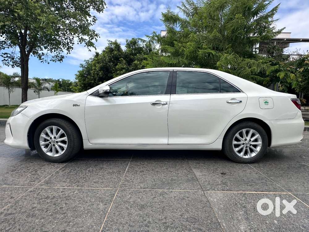Toyota Camry Petrol 2017