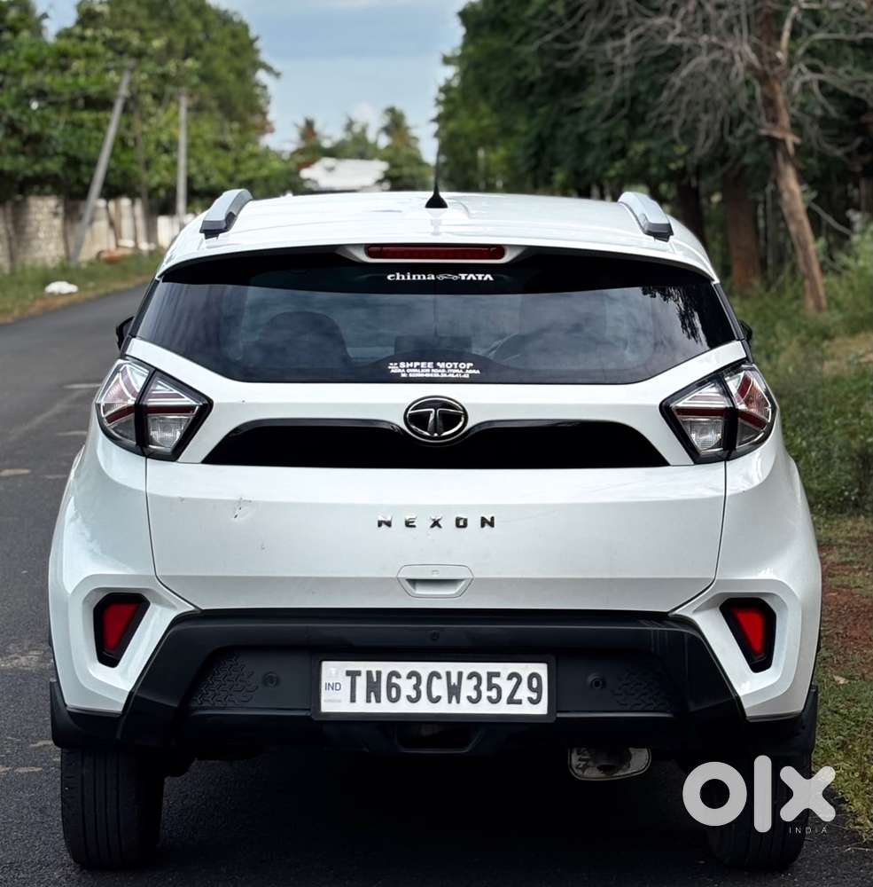 Tata Nexon, 2023, Petrol