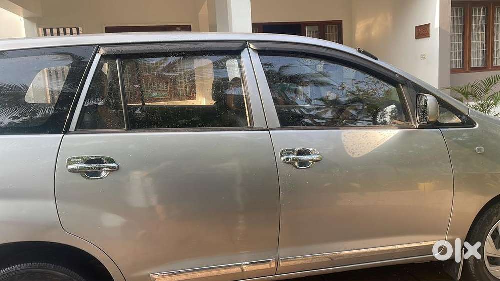 Toyota Innova 2016 Diesel Well Maintained