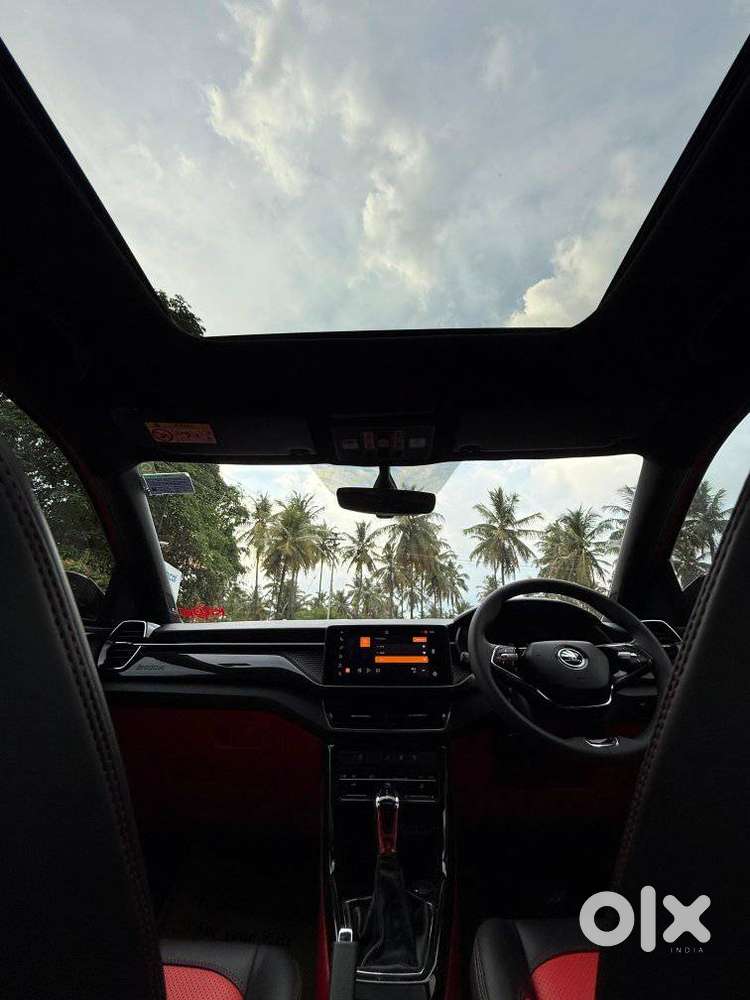 Skoda Kushaq 1.0 Tsi Style At (6 Airbags), 2021, Petrol
