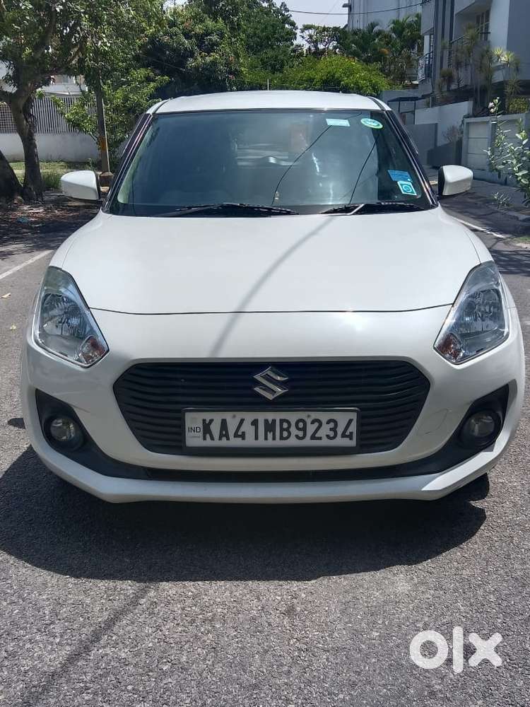 Maruti Suzuki Swift Vxi 1.2 Abs Bs-iv, 2018, Petrol