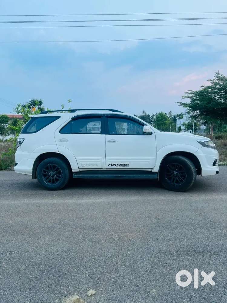 Toyota Fortuner 2014 Diesel 149000 Km Driven